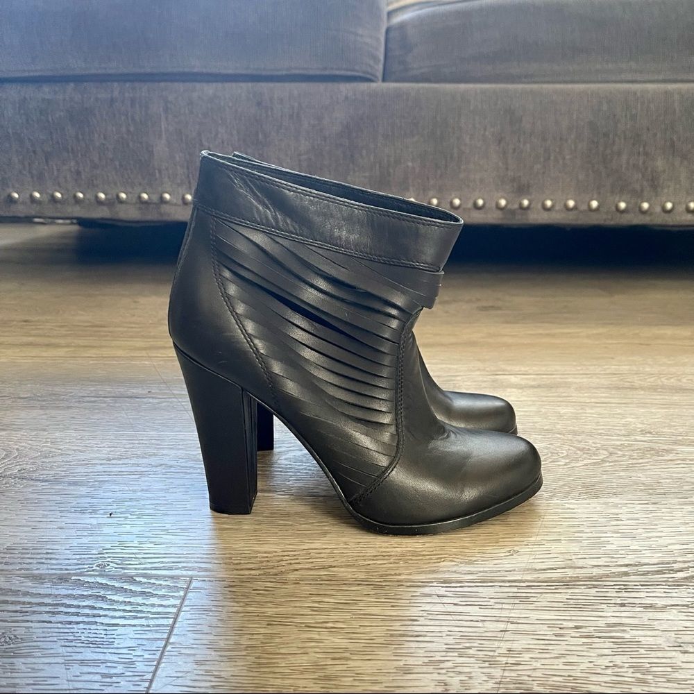 Monika Chiang Leather Cut Out Round Toe Booties in Black Size 7